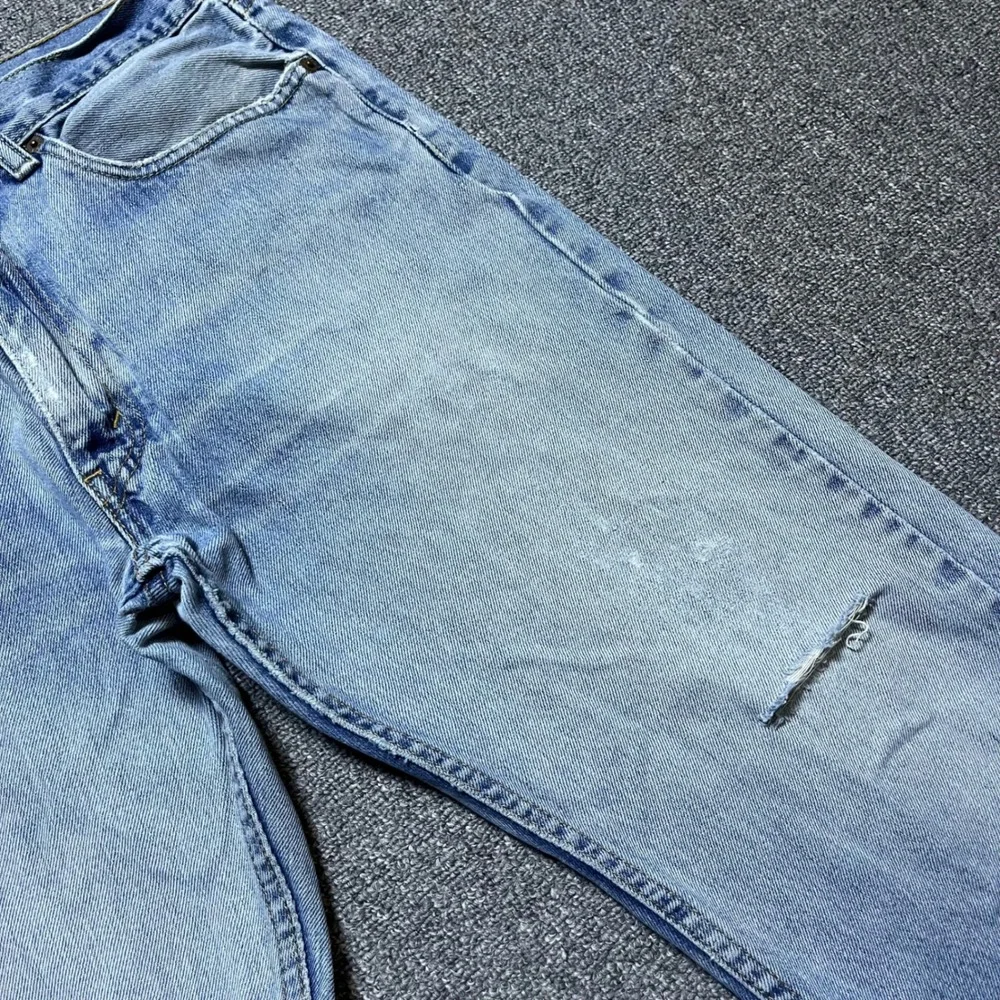 Levi's 505 Straight Fit Jeans 34x30 Light Wash Blue Distressed Denim Mens